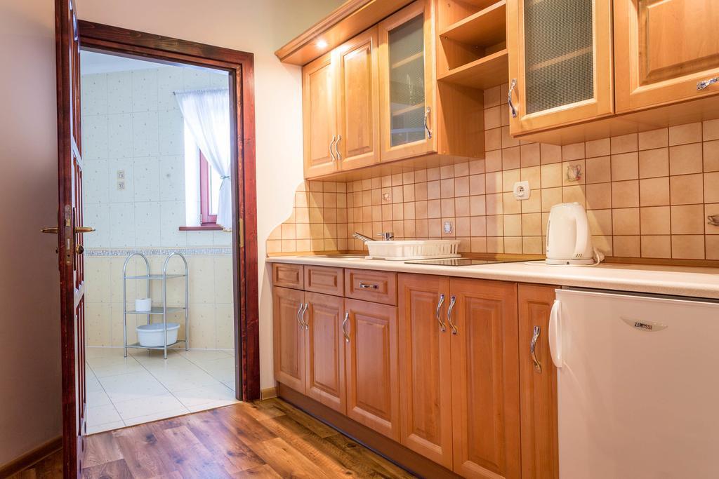Sykowny Dworek Apartamenty 코스실리스코 외부 사진