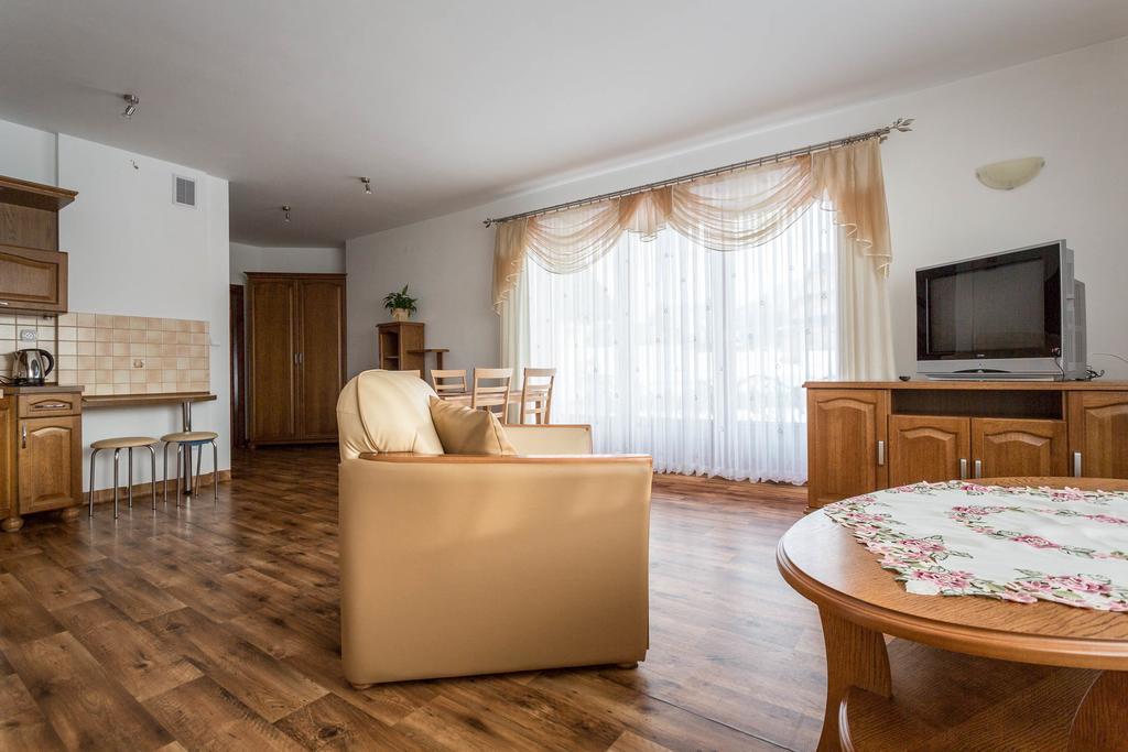 Sykowny Dworek Apartamenty 코스실리스코 외부 사진