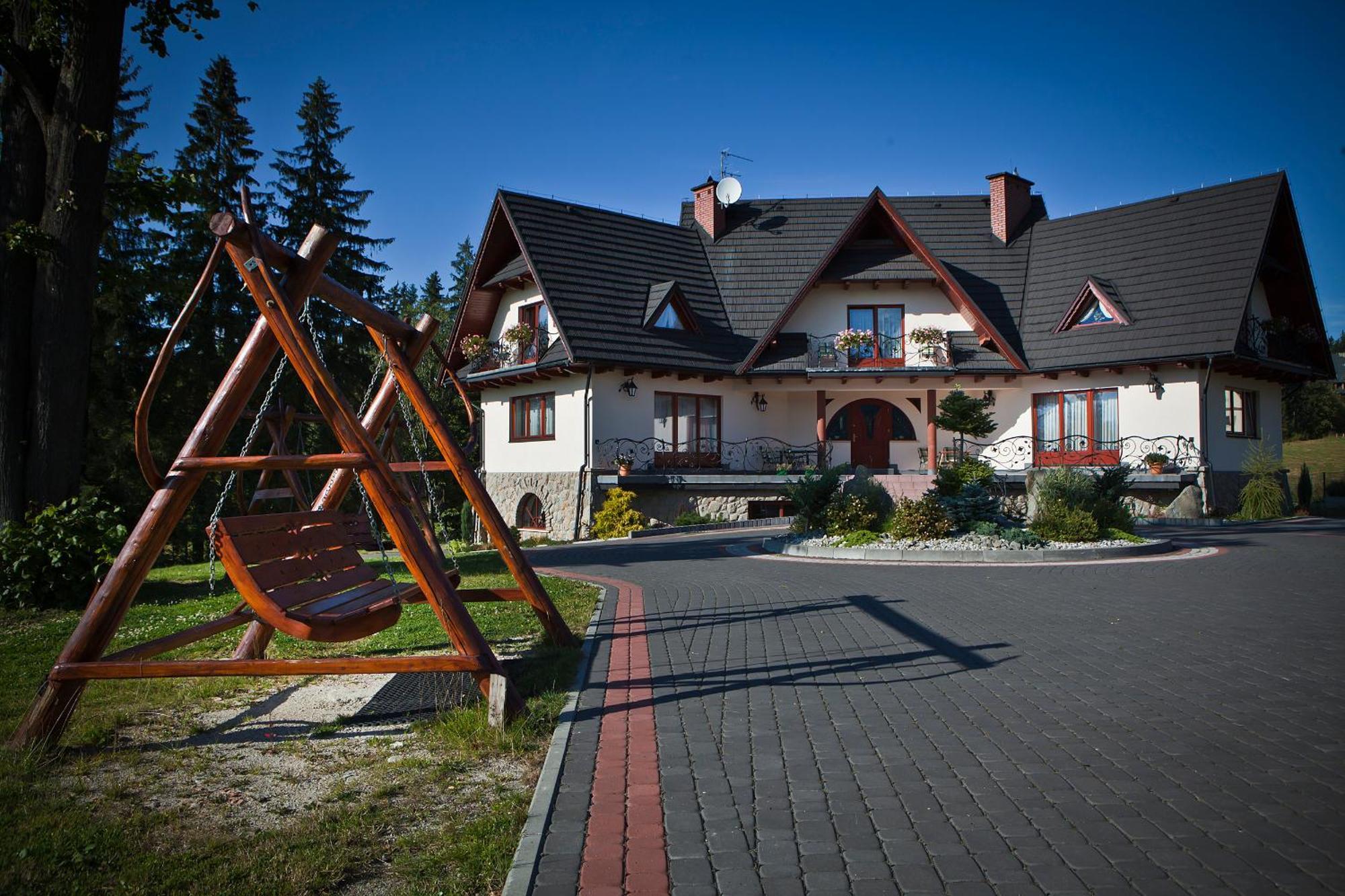 Sykowny Dworek Apartamenty 코스실리스코 외부 사진